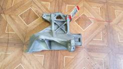 Крепление компрессора кондиционера. Subaru Impreza, GGC, GGB, GGA, GD9, GG9, GD3, GD2, GG3, GG2, GDD, GDC, GDB, GDA, GGD Двигатели: EJ207, EJ205, EJ20...