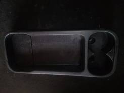 Подстаканник. Toyota Wish, ZNE14, ZNE14G Двигатель 1ZZFE