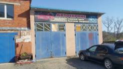 Сдам в аренду автомобильный бокс и два офисных помещения. 53 кв. м., улица Гагарина 13в, р-н Моручилища. Дом снаружи