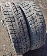Kumho Power Grip KC11. Зимние, шипованные, 2014 год, износ: 30%, 2 шт
