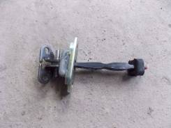 Ограничитель двери. Toyota Gaia, SXM10, SXM15G, SXM10G, SXM15