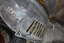 Подкрылок. Toyota Avensis