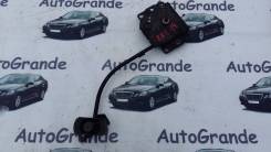 Крепление запасного колеса. Toyota Wish, ANE11, ANE10, ZNE10, ZNE14, ZNE14G, ZNE10G, ANE10G, ANE11W