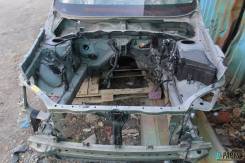 Передняя часть автомобиля. Subaru Forester, SH5