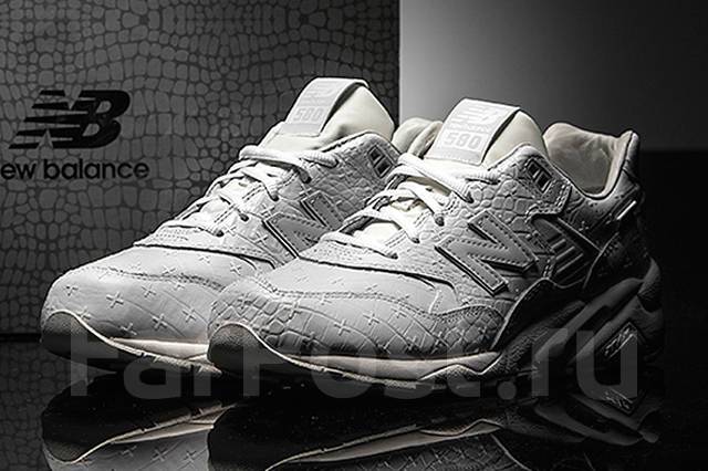 All white new balance 580 hot sale