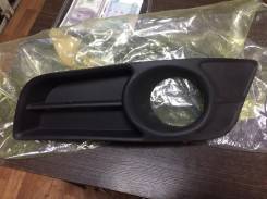 Ободок противотуманной фары. Toyota Corolla, ZZE120, ZZE121, ZZE122, ZZE123 Toyota Allex, NZE121, NZE124, ZZE123, ZZE124, ZZE122 Toyota Corolla Runx...