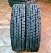 Goodyear Ice Navi. Всесезонные, 2013 год, износ: 5%, 2 шт
