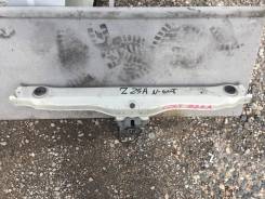 Крышка рамки радиатора. Mitsubishi Colt, Z27WG, Z24W, Z23W, Z27W, Z27A, Z26A, Z25A, Z24A, Z27AG, Z28A, Z23A, Z22A, Z21A
