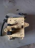 Блок предохранителей. Toyota Altezza, JCE10, GXE10, GXE15, SXE10, JCE15 Lexus IS300, JCE10, GXE10 Lexus IS200, GXE10, JCE10 Двигатели: 2JZGE, 1GFE, 3S...