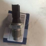 Датчик давления масла. Mazda MPV, LW3W, LWFW, LW5W, LWEW Mazda Tribute, EP3W, EPEW, EPFW Jaguar XJ Jaguar XF Ford Maverick, TM1, TM7