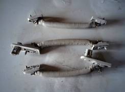 Ручка салона. Toyota Windom, MCV30 Toyota Brevis, JCG11, JCG10, JCG15 Lexus ES330, MCV30, MCV31 Lexus ES300, MCV30, MCV31 Двигатели: 1MZFE, 3MZFE, 1JZ...