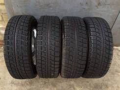 Bridgestone Blizzak Revo2. Зимние, без шипов, 2012 год, износ: 10%, 4 шт