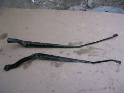 Держатель щетки стеклоочистителя. Subaru Outback Subaru Legacy, BGB, BFB, BCL, BG5, BD3, BF5, BG3, BF3, BG9, BC5, BG7, BC3, BD5, BF7, BD9, BGA, BFA, B...