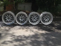 Aversus Wheels. 7.0x17", 5x114.3, �� 55���. ����
