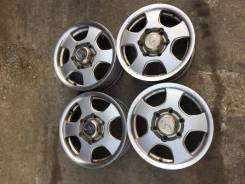 Nissan. 8.0x15, 6x139.70, ET33, ЦО 110,0 мм.