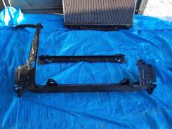 Рамка радиатора. Toyota RAV4, ZCA25, ACA28, ACA26, ZCA26, CLA21, CLA20, ZCA25W, ACA21W, ZCA26W, ACA20, ACA23, ACA21, ACA20W, ACA22