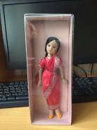 Куклы фарфоровые.