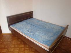 Кровати.