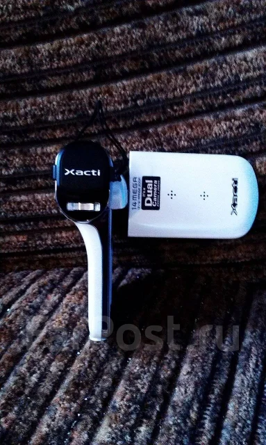 Sanyo Xacti VPC-CG100. 10 - 14.9 ��, � ���������� ����