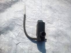 Мотор бачка омывателя. Toyota Vista Ardeo, AZV50, AZV50G, AZV55, AZV55G, SV50, SV50G, SV55, SV55G, ZZV50, ZZV50G Двигатели: 1AZFSE, 1ZZFE, 3SFE, 3SFSE