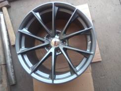 Vossen. 9.0x18, 5x120.00, ET30, ЦО 72,6 мм.