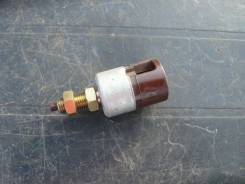 Концевик под педаль тормоза. Toyota Land Cruiser, FZJ80, FZJ80G, FZJ80J