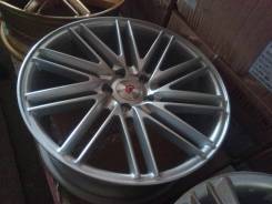 Vossen. 8.0x18, 5x114.30, ET35, ЦО 73,1 мм.