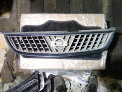 Решетка радиатора. Nissan Sunny, B15