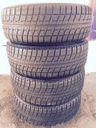 Bridgestone Blizzak Revo2. Всесезонные, 2012 год, износ: 20%, 4 шт