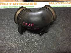 Патрубок воздухозаборника. Mazda Demio, DY5R, DY3R, DY5W, DY3W Двигатели: ZJVE, ZJVEM