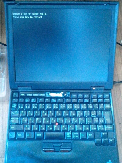 IBM ThinkPad. ��� 256 �� � ������, ���� 4���, WiFi: 1, Bluetooth: 1 ����