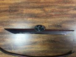 Накладка крышки багажника. Toyota Camry, ACV51, ASV50, ASV51, GSV50, AVV50 Двигатели: 6ARFSE, 2ARFXE, 2ARFE, 2GRFE, 1AZFE