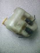 Бачок стеклоомывателя. Subaru Forester, SF5, SF9 Subaru Legacy, BD3, BD5, BD9, BG2, BG3, BG4, BG5, BG7, BG9, BGA, BGB, BGC Subaru Impreza, GC2, GC8, G...