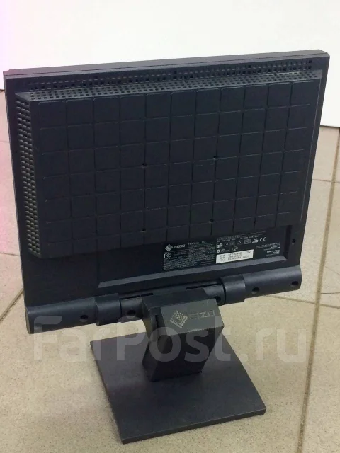 Eizo. 15" ����