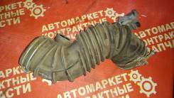 Патрубок воздухозаборника. Toyota Avensis, AZT251L, ZZT251L, AZT250L, ZZT251, AZT250, AZT250W, ADT251, AZT251, ADT250, AZT251W, ZZT250 Двигатель 1ZZFE