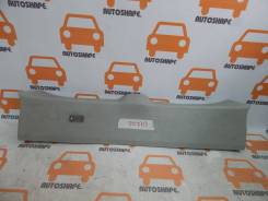 Обшивка двери багажника. Lexus RX400h, MHU38 Lexus RX350, GSU30, GSU35 Lexus RX330, MCU38 Lexus RX300, MCU35 Двигатели: 3MZFE, 2GRFE, 1MZFE