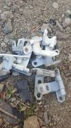 Крепление боковой двери. Toyota Vista, SV35, CV30, SV30, SV32, SV33 Toyota Camry, SV32, SV33, CV30, SV35, SV30 Двигатели: 2CT, 3SFE, 3SGE, 4SFE