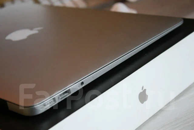 Apple MacBook Air 13 2010 Late. 13", 1,8����, ��� 2048 ��, ���� 256���, WiFi: 1, Bluetooth: 1 ����