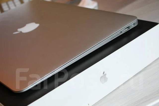 Apple MacBook Air 13 2010 Late. 13", 1,8����, ��� 2048 ��, ���� 256���, WiFi: 1, Bluetooth: 1 ����