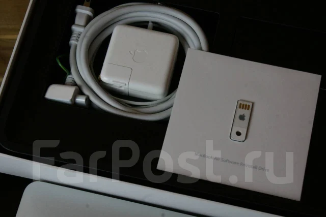 Apple MacBook Air 13 2010 Late. 13", 1,8����, ��� 2048 ��, ���� 256���, WiFi: 1, Bluetooth: 1 ����