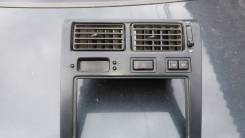 Консоль центральная. Toyota Caldina, ST195