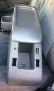Консоль центральная. Toyota Land Cruiser, HDJ81 Двигатели: 1HDT, 1HDFT