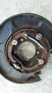 Колодка стояночного тормоза. Toyota: Tarago, Alphard, Previa, Vellfire, Estima Двигатели: 2AZFE, 2GRFE, 2AZFXE