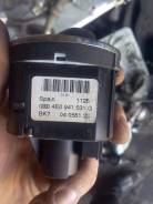 Блок подрулевых переключателей. Audi A8, 4E2, 4E8 Audi S8, 4E2, 4E8 Двигатели: ASB, ASE, ASN, BBJ, BDX, BFL, BFM, BGK, BGN, BHT, BMC, BNG, BPK, BSB, B...