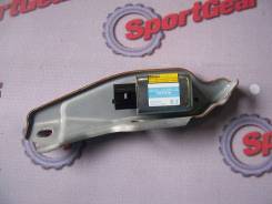 Датчик airbag. Toyota Crown Majesta, GRS180, GRS181, GRS182, GRS183, GRS184, UZS186, UZS187 Toyota Crown, GRS180, GRS181, GRS182, GRS183, GRS184, GRS1...