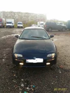 Mazda 323F ����