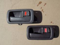 Ручка двери внутренняя. Toyota Vista, CV30, SV30, SV32, SV33, SV35, VZV30, VZV31, VZV32, VZV33 Toyota Scepter, SXV10, VCV10 Toyota Camry, CV30, SV30...