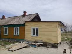 Продам дом со всеми услугами ул. Сиреневая. Улица Сиреневая 6а, р-н 8 шахта, площадь дома 65 кв. м., централизованный водопровод, отопление твердотопл...