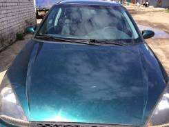 Капот. Ford Focus