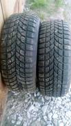 Bridgestone WT17. Зимние, шипованные, 2013 год, износ: 5%, 2 шт